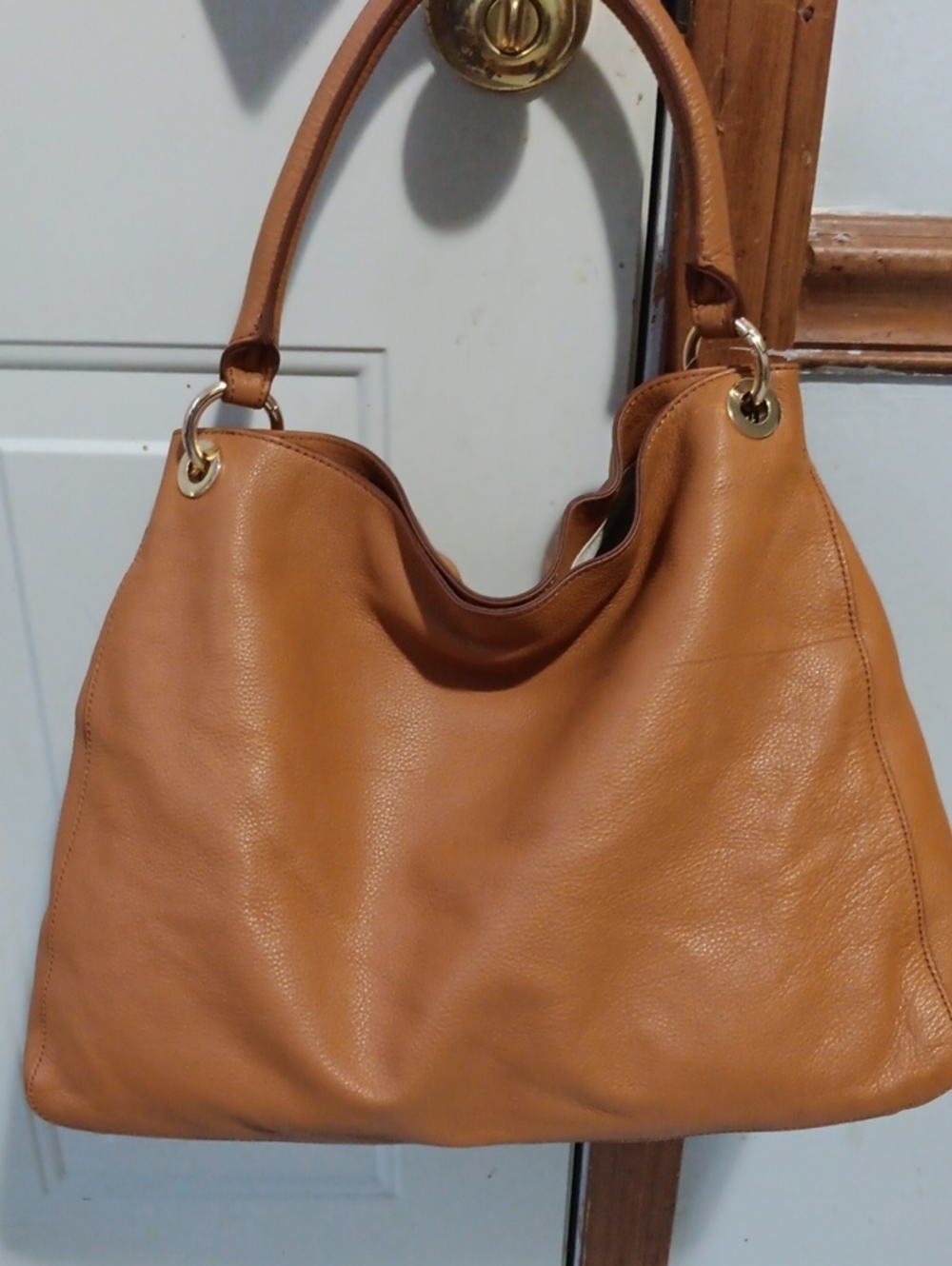 Classic Tan Leather Shoulder Bag - Women's Everyday Tote